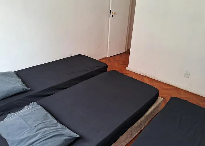 Ao Lado Da Praia Para 8 Pessoas